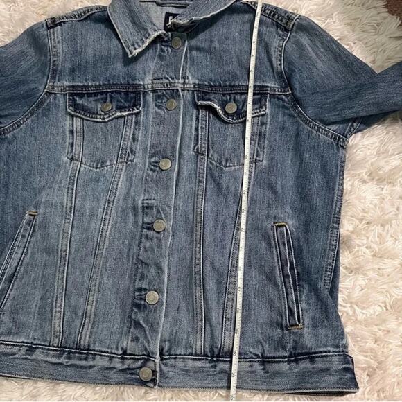 Gap Denim Lightly Distressed Denim Jean Jacket Size M - Picture 7 of 7